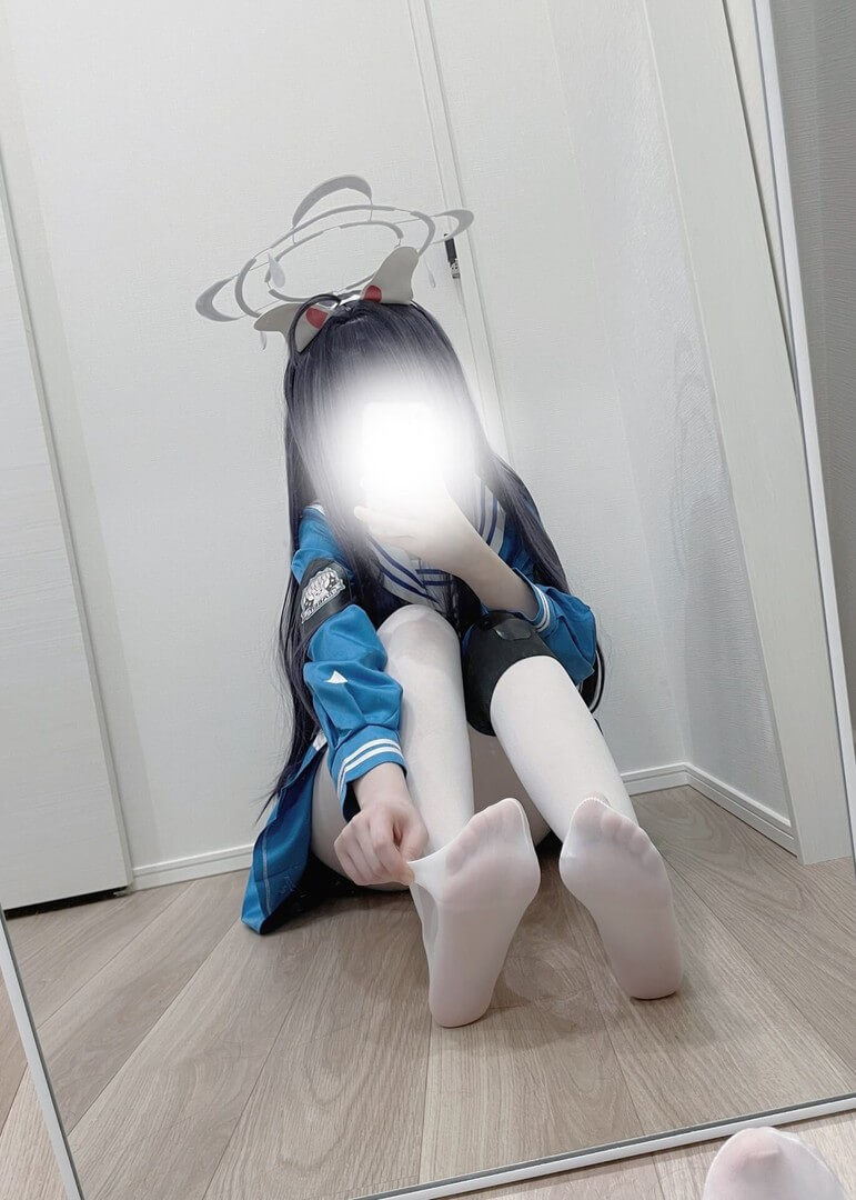 みゅあ(myuanya)蔚蓝档案霞泽美游cosplay [8P 27M]-哔图库